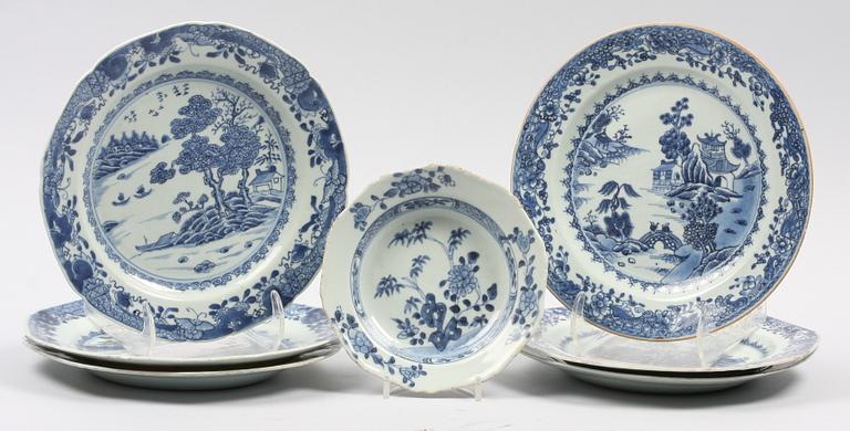 TALLRIKAR, 7 ST, porslin, 1700-tal, Qianlong, Kina.
