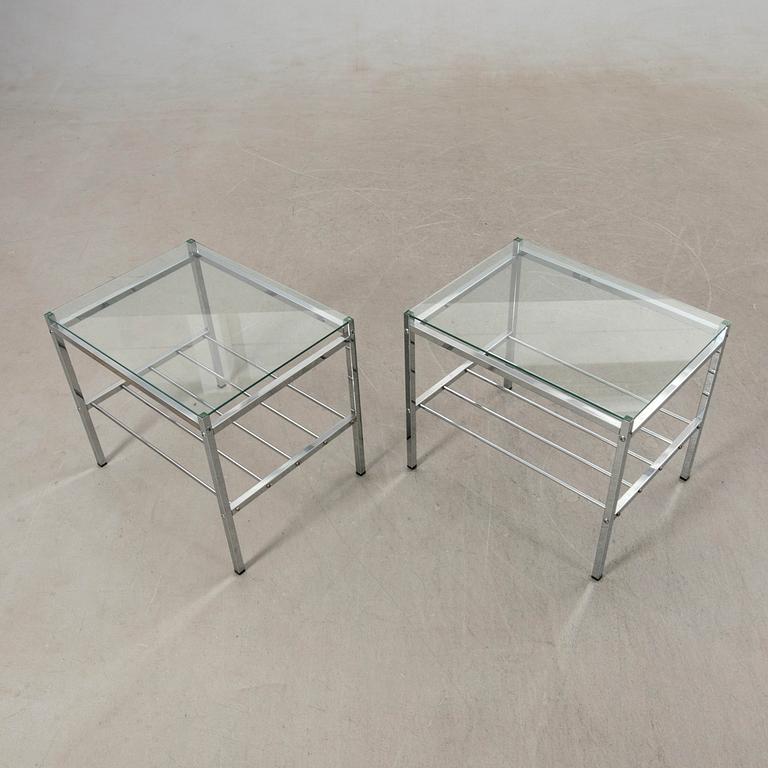 Side table 1 pair late 20th century/early 21st century.