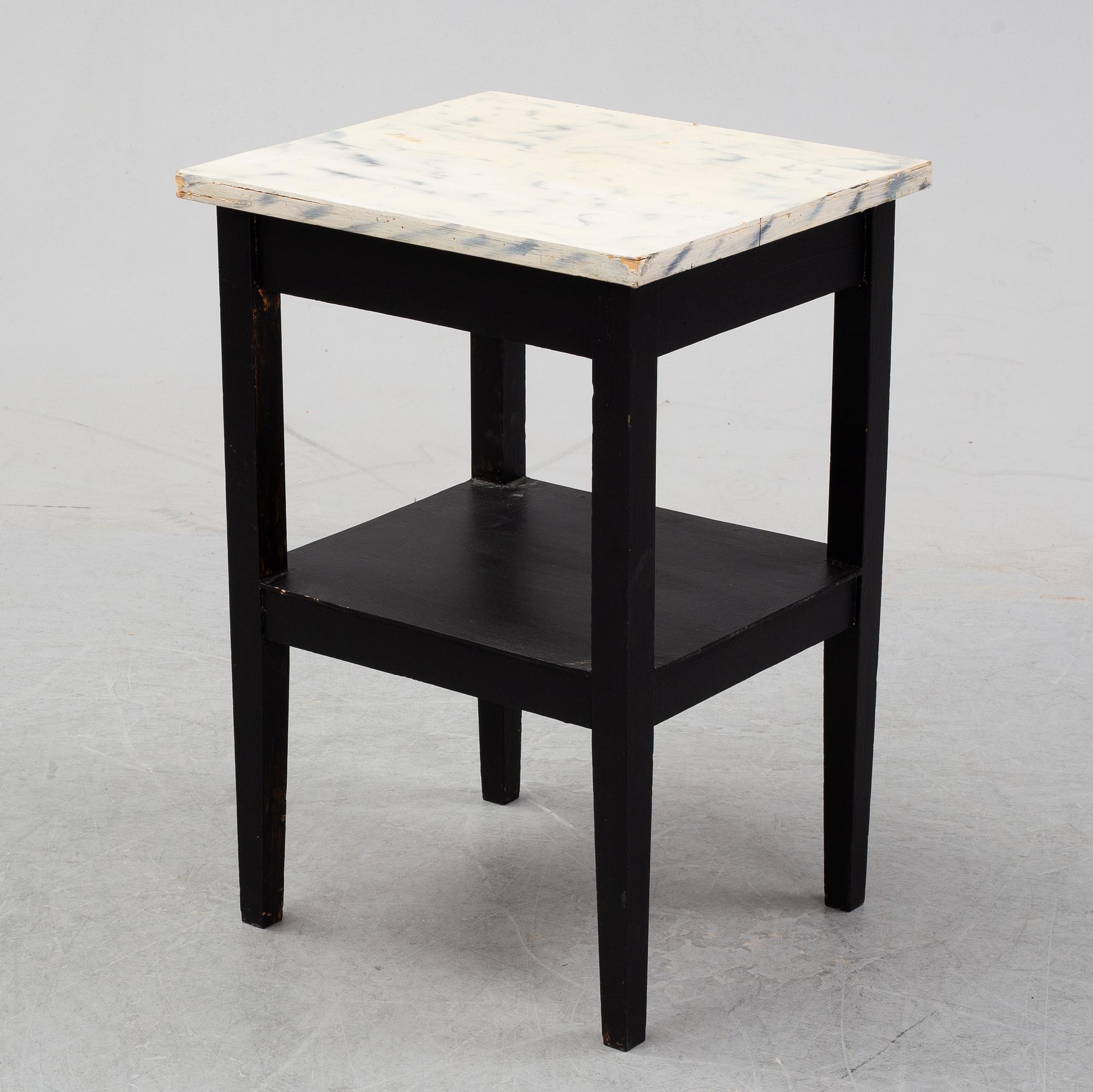 A painted sidetable, mid 20th Century.