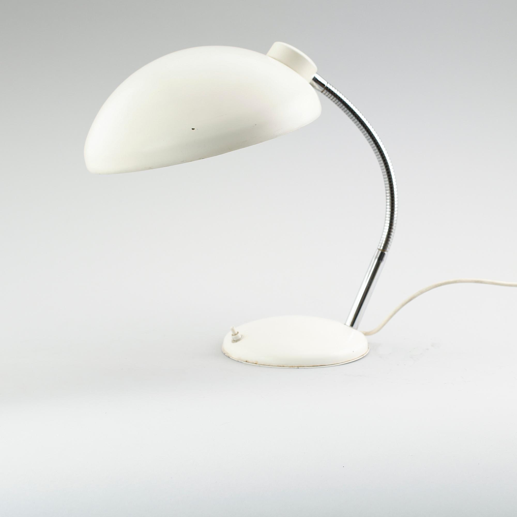 BORDSLAMPA, 1900-talets mitt.