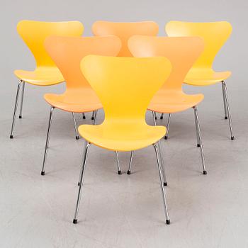 Six 'Sjuan' chairs by Arne jacobson for Firma Fritz hansen, Denmark.