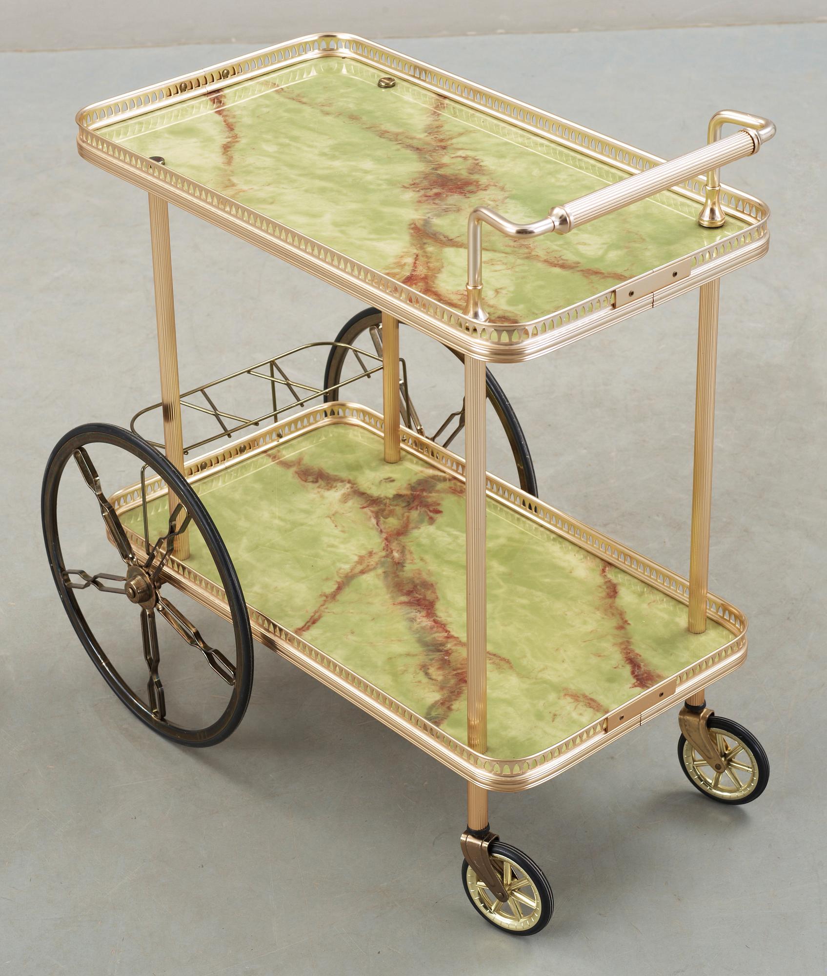 SERVERINGSVAGN, 1900-talets sista kvartal.