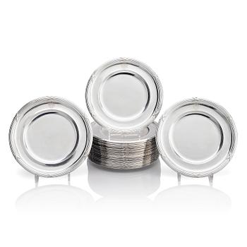 284. Maison Odiot, 21 tallrikar, silver, Paris, Frankrike, andra hälften 1800-talet.