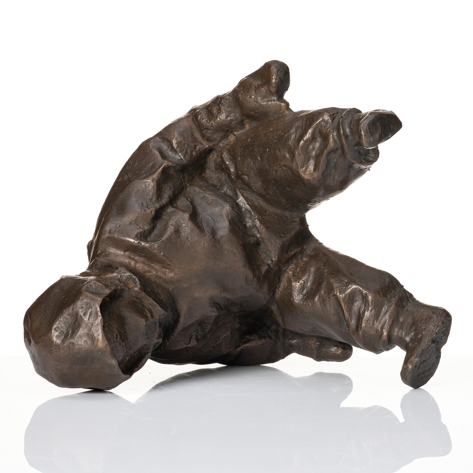 Charlotte Gyllenhammar, "Sitting Giant Miniature".