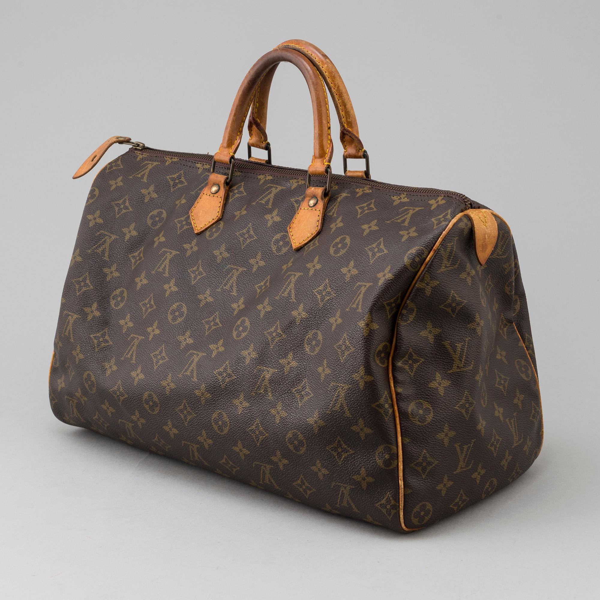 LOUIS VUITTON, 'Speedy 40' bag.