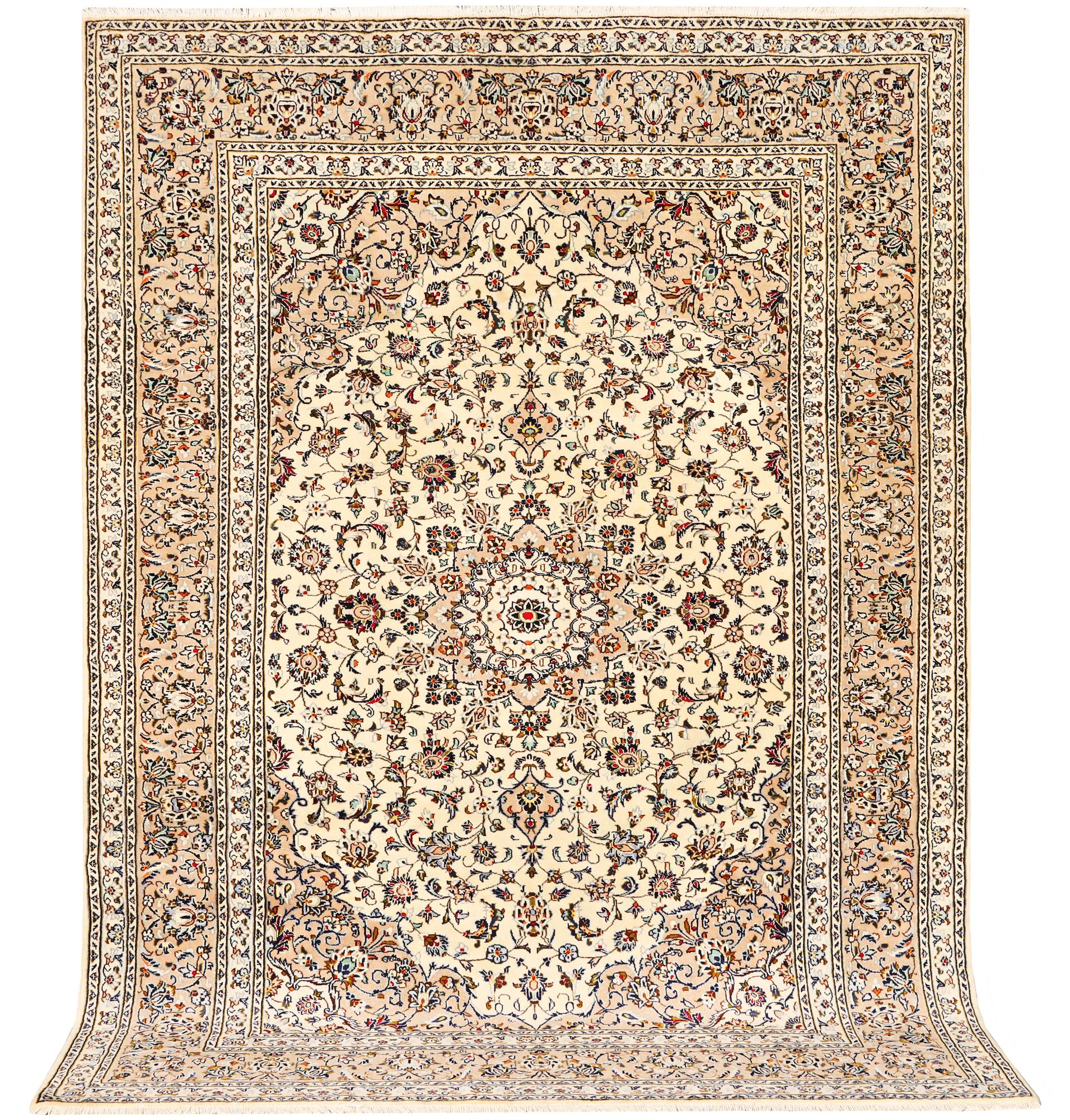 A Keshan carpet, c. 283 x 195 cm.