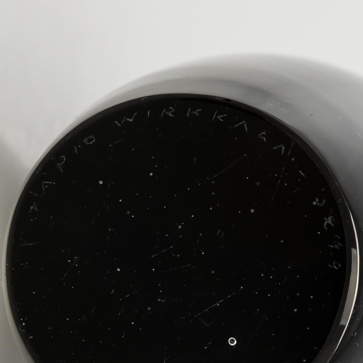 Tapio Wirkkala, A glass vase, signed Tapio Wirkkala Iittala 3299.