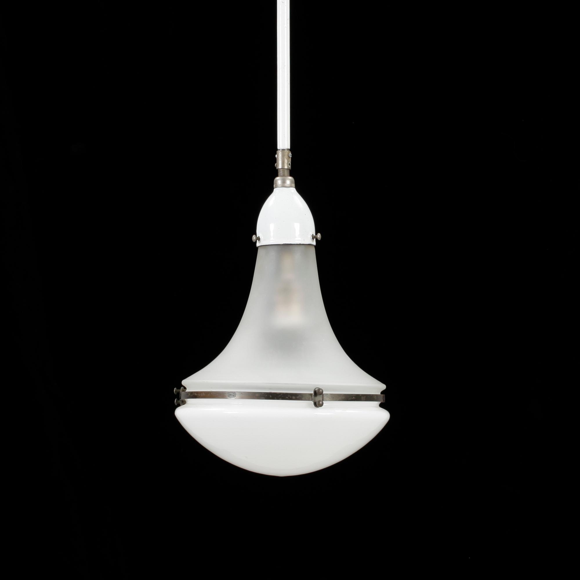 TAKLAMPA, "Luzette", Peter Behrens, för AEG (Allgemeine Electricitäts-Gesellschaft), 1900-talets första hälft.