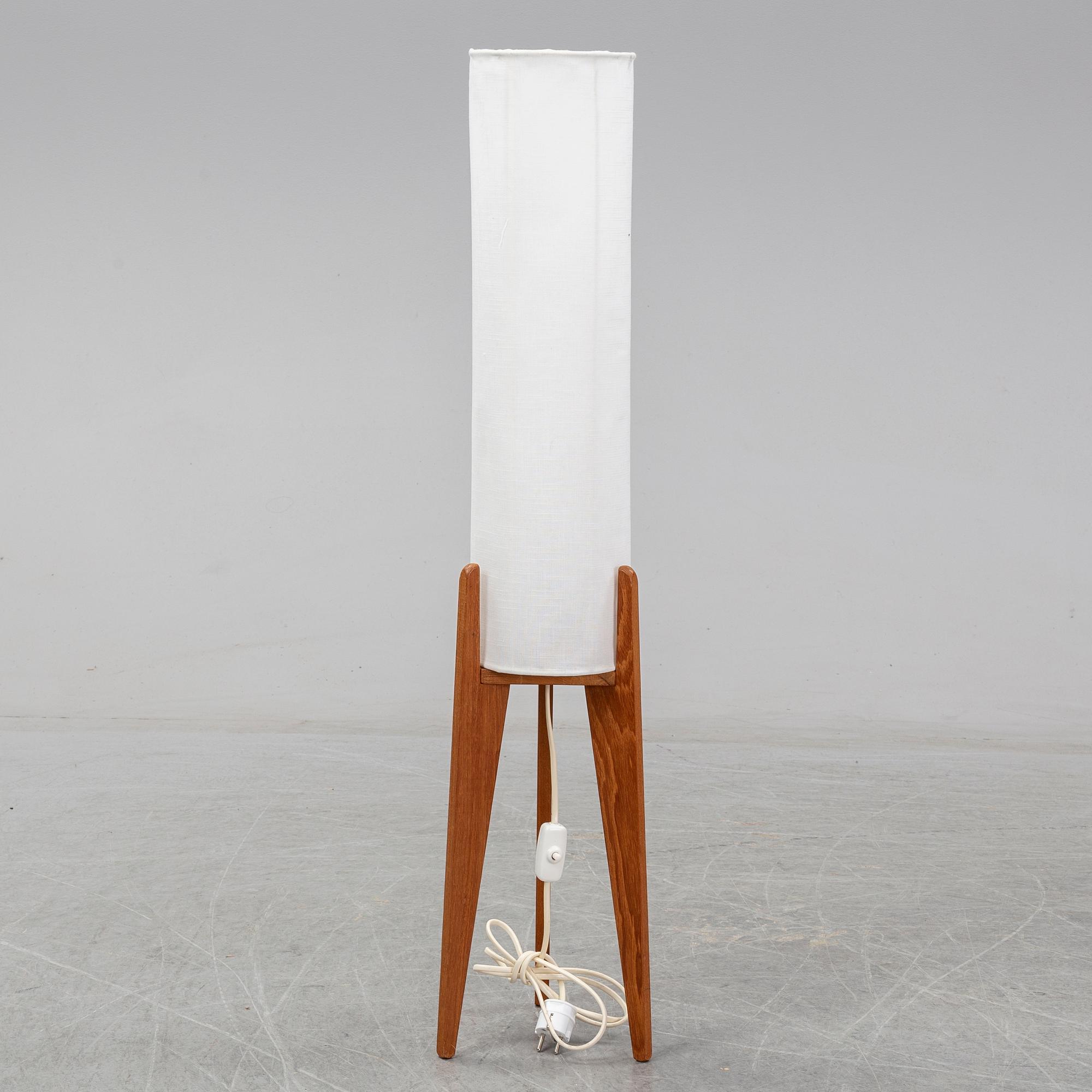 A 1960's floor light.
