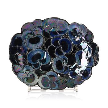 201. Birger Kaipiainen, a decorative stoneware dish, Arabia, Finland 1960s.