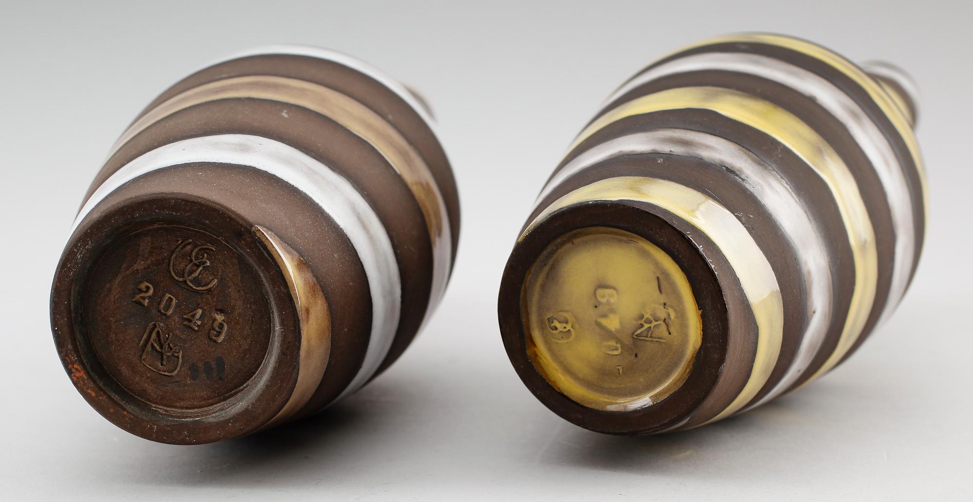 VASER, 2 st, keramik, "Spiral", Ingrid Atterberg, Upsala-Ekeby.