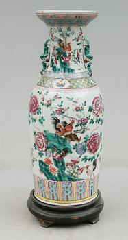 GOLVVAS, porslin, Kina, 1800-/1900-tal.