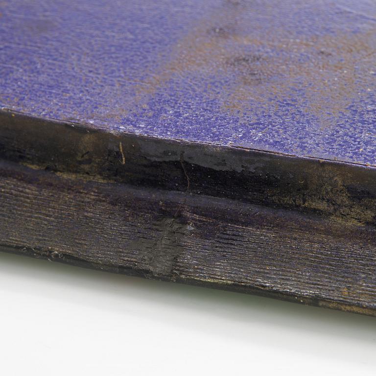 Birger Kaipiainen, a stoneware decorative dish signed Kaipiainen.