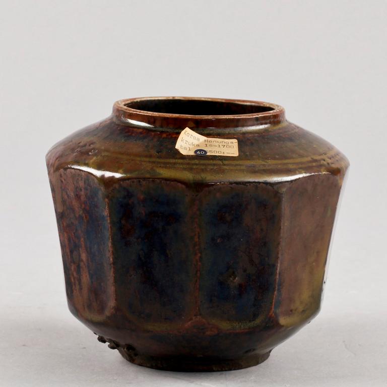 KRUKA, keramik. Sydostasien, 1700/1800-tal.