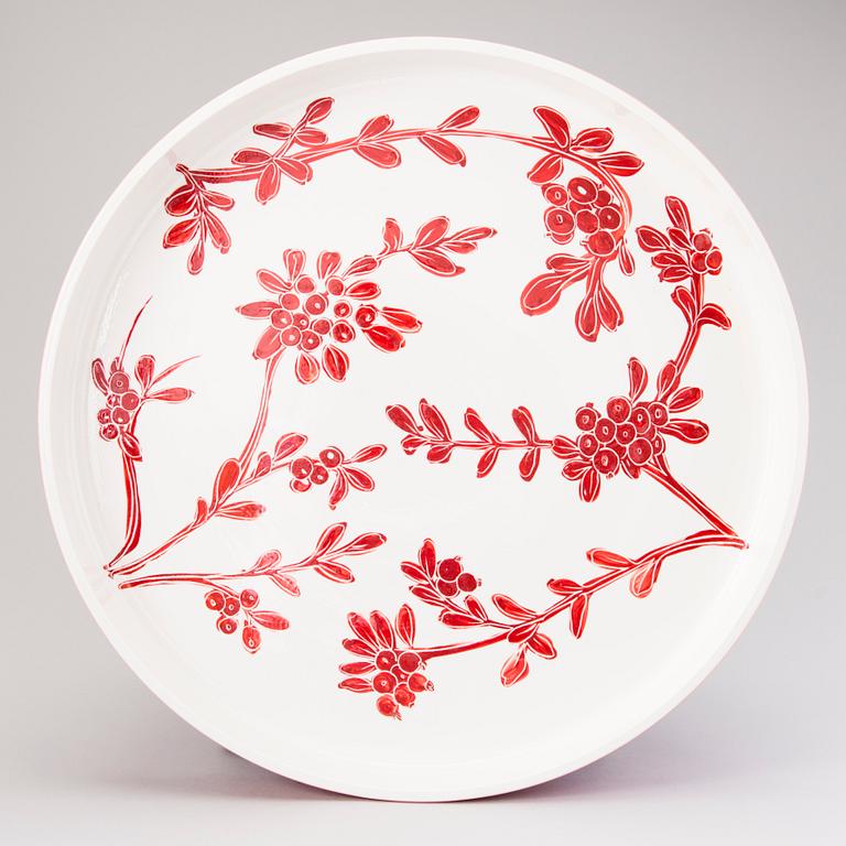 HEINI RIITAHUHTA, a porcelain dish, 'Cowberry' signed Heini Riitahuhta 2004.