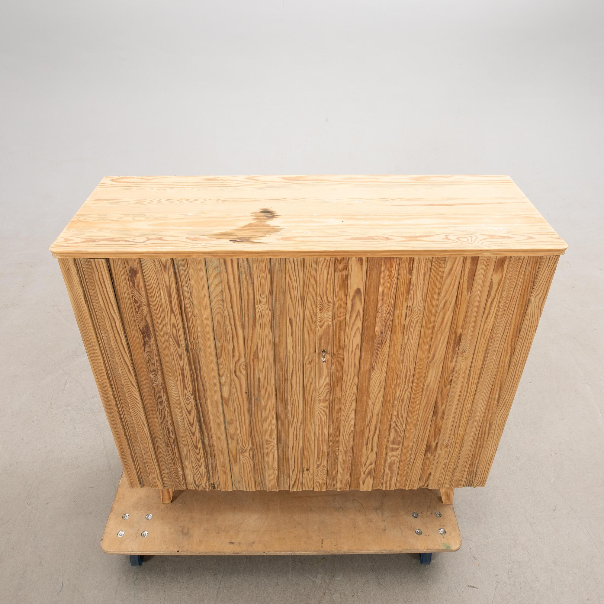 Göran Malmvall, skåp, modell "810", Karl Andersson & Söner, Huskvarna, 1950-tal.