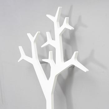 Michael Young & Katrin Petersdottir, klädhängare, "Tree", Swedese.