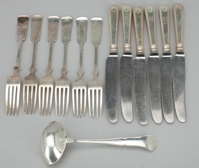 BESTICK, 13 delar, silver, "Musslan" ja "Chippendale", Tavastehus, Finland 1928 - 1976. Tot. vikt 580 g.