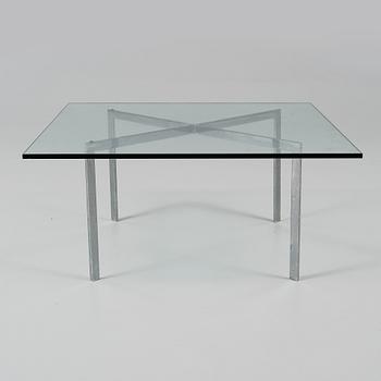 SOFFBORD, "Barcelona", Mies van der Rohe, modellen formgiven år 1929.