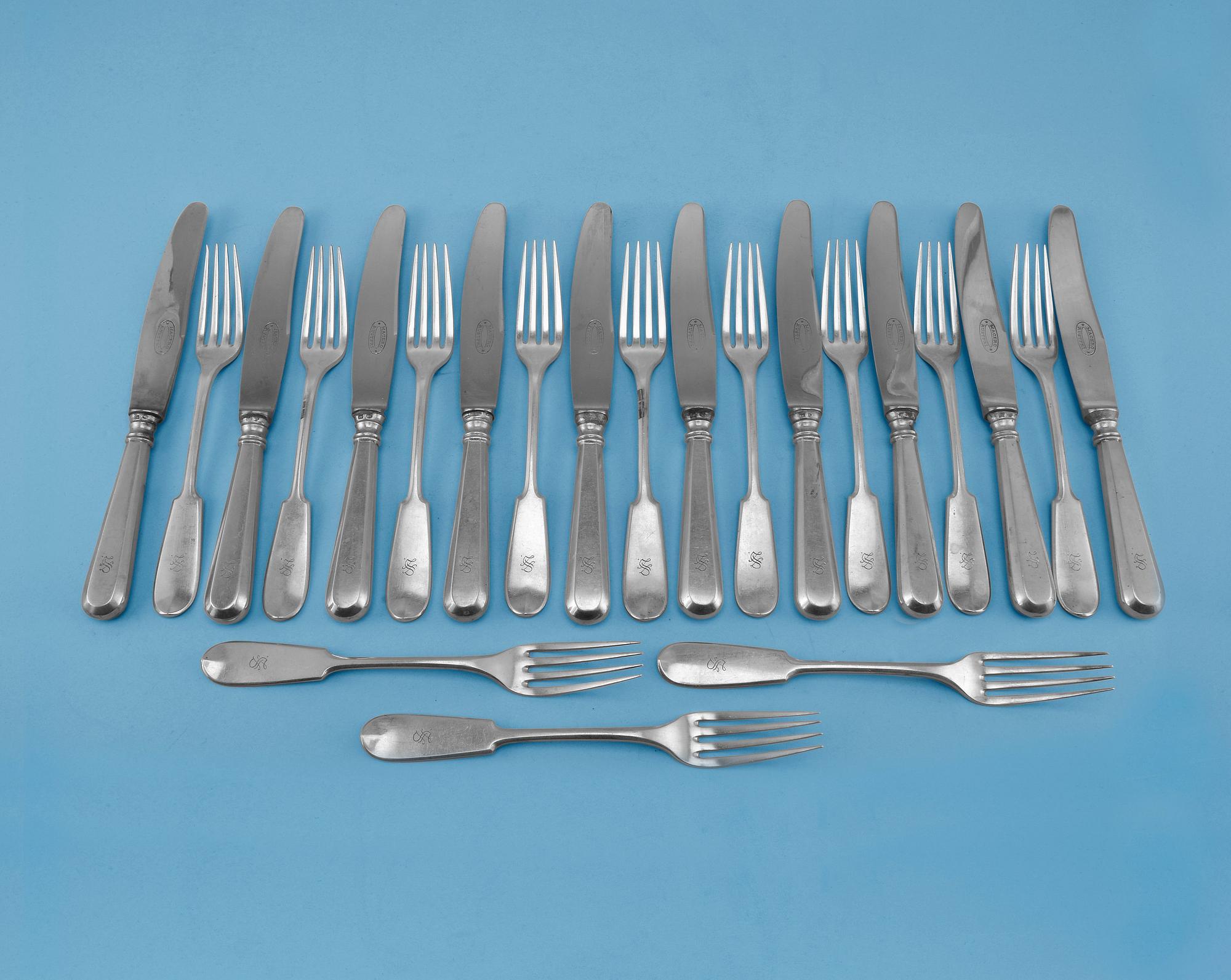 CUTLERY, 10+12. 813 silver Kultakeskus Hämeenlinna 1920 s. "Helsinki" model.