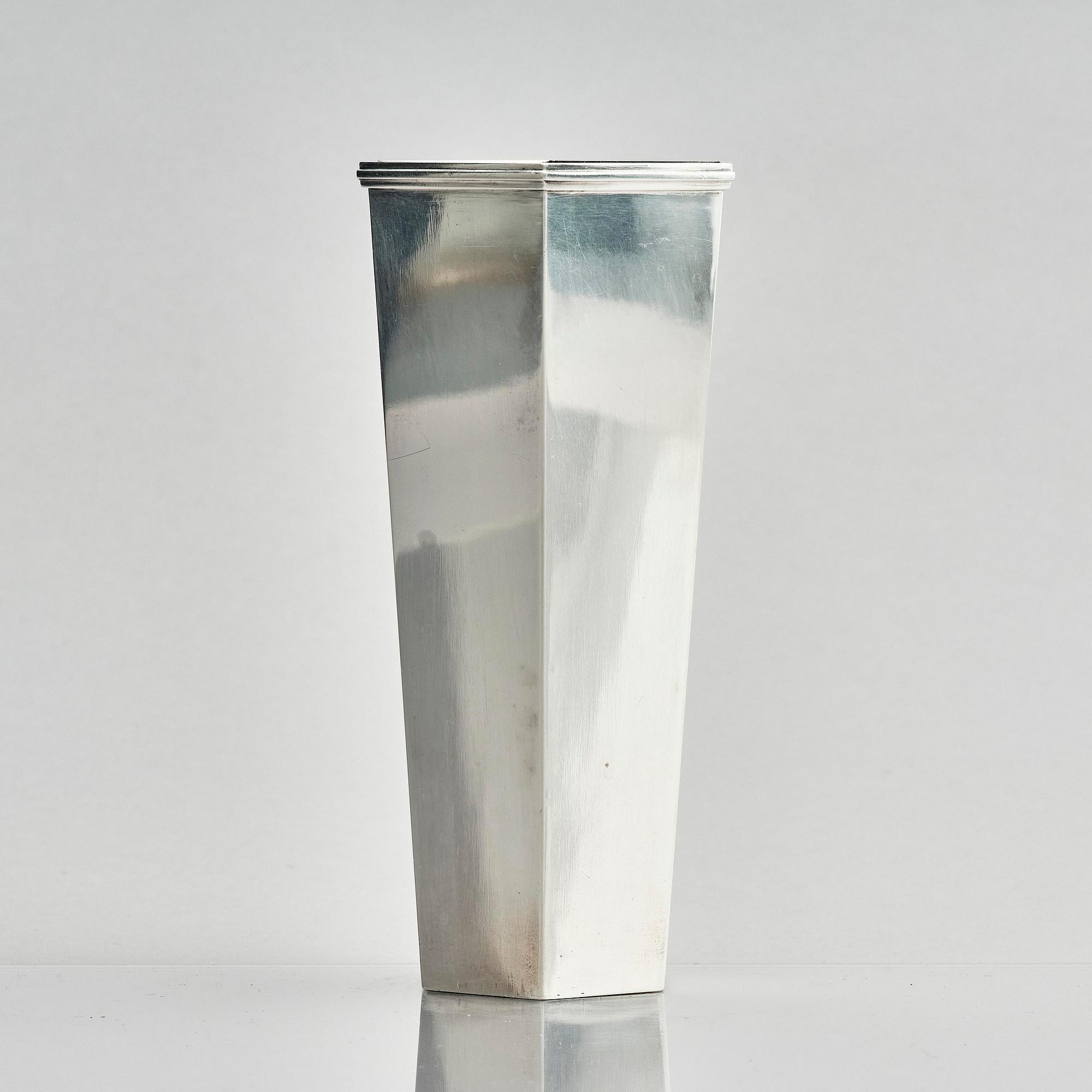 Wiwen Nilsson, a sterling silver vase, Lund, Sweden 1947.