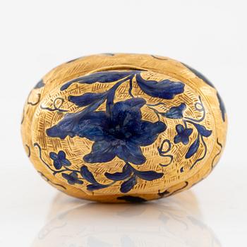 A Swedish 18th century 20K gold scent box, mark of Frantz Bergs, Stockholm 1753.