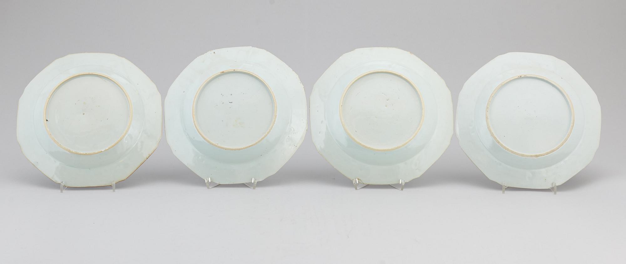 A set of four famille rose and blue and white export porcelain plates, Qing dynasty, Qianlong (1736-95).