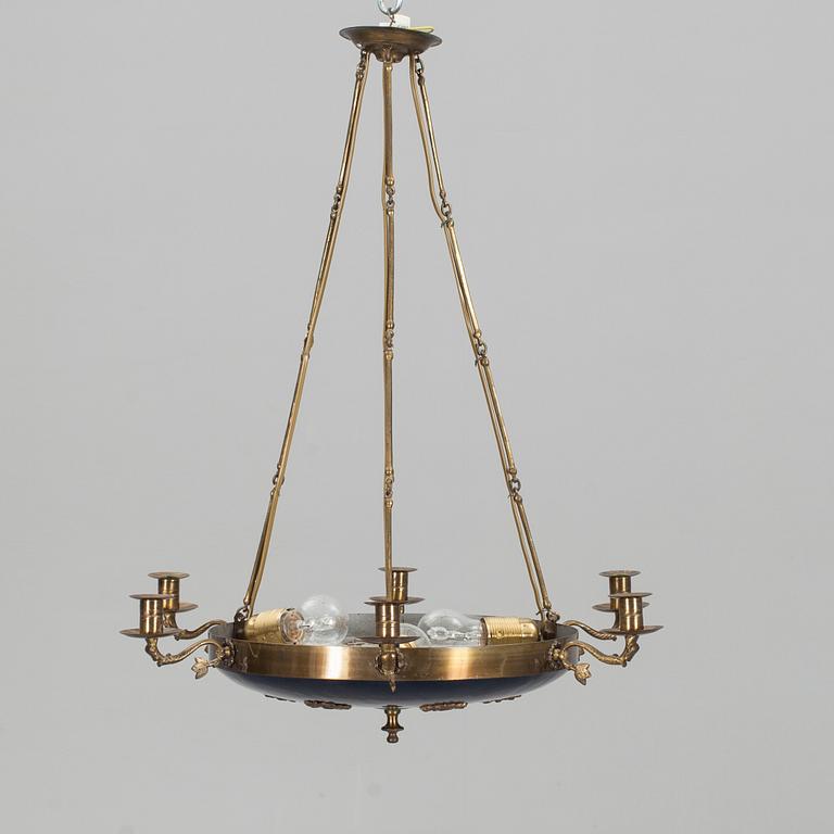 TAKAMPEL, empirestil, 1900-talets första hälft.