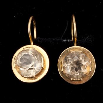SMYCKEN, ett parti, silver och guld, 1900-tal. Guldföremålens tot. vikt ca 17,5 g.