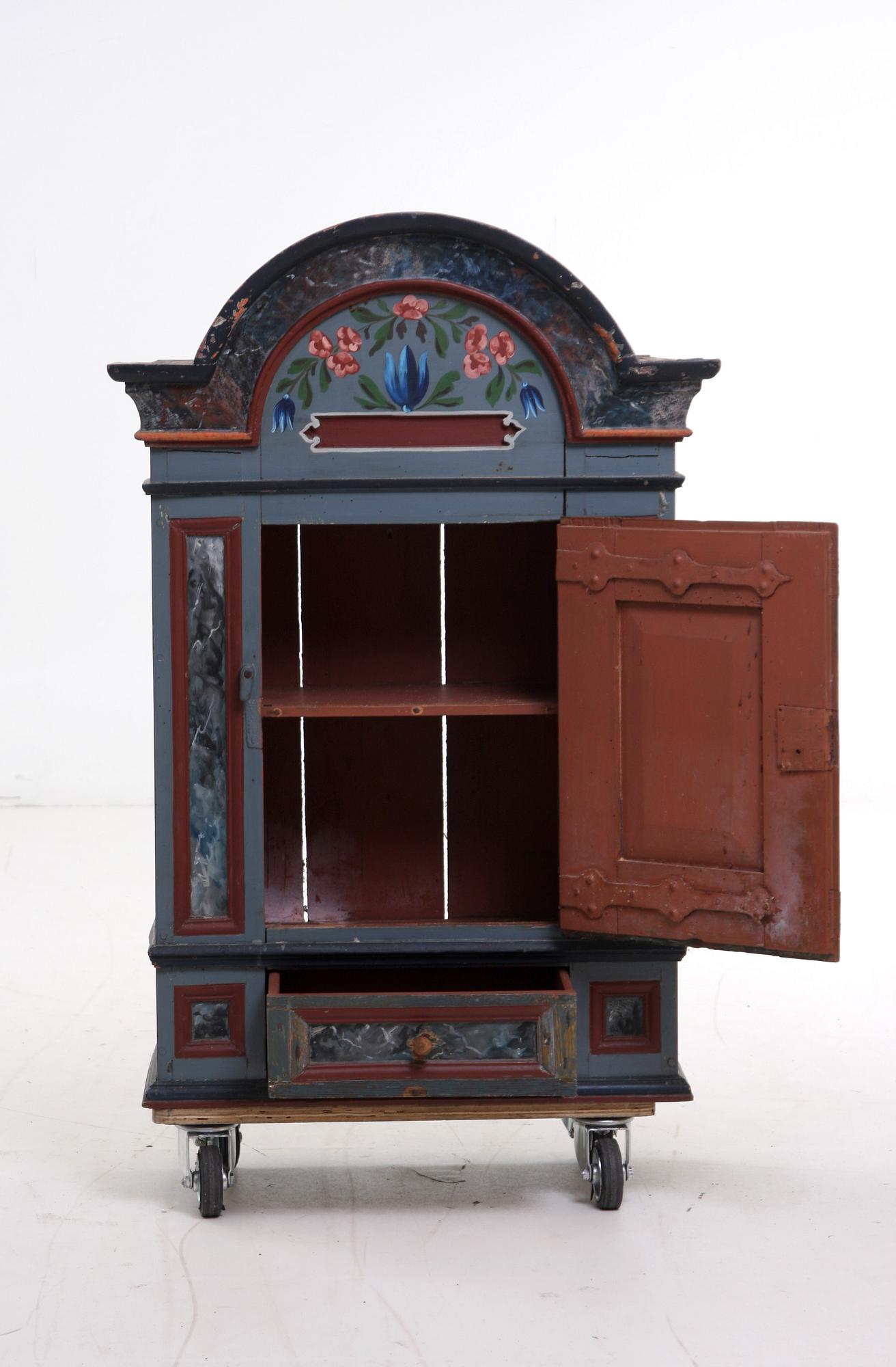 VÄGGSKÅP, allmoge, 1700/1800-tal.