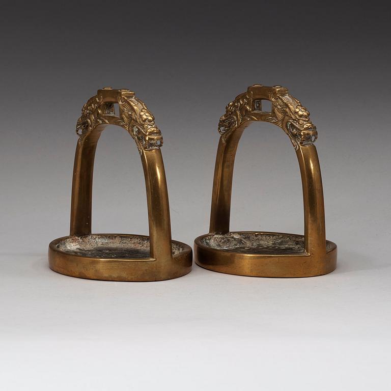 A pair of bronze stirrups, Qing dynasty, 19th Century.