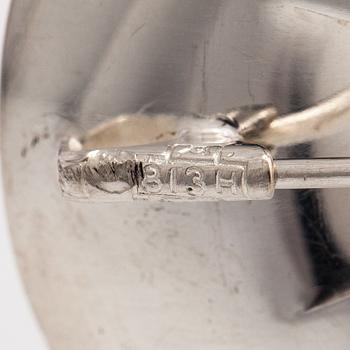 Elis Kauppi, A silver brooch with opal glass pearl. Kupittaan kulta, Turku 1961.