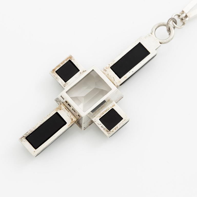 Wiwen Nilsson, a pendant in the form of a cross, sterling silver with onyx and step-cut rock crystal, Lund 1937.