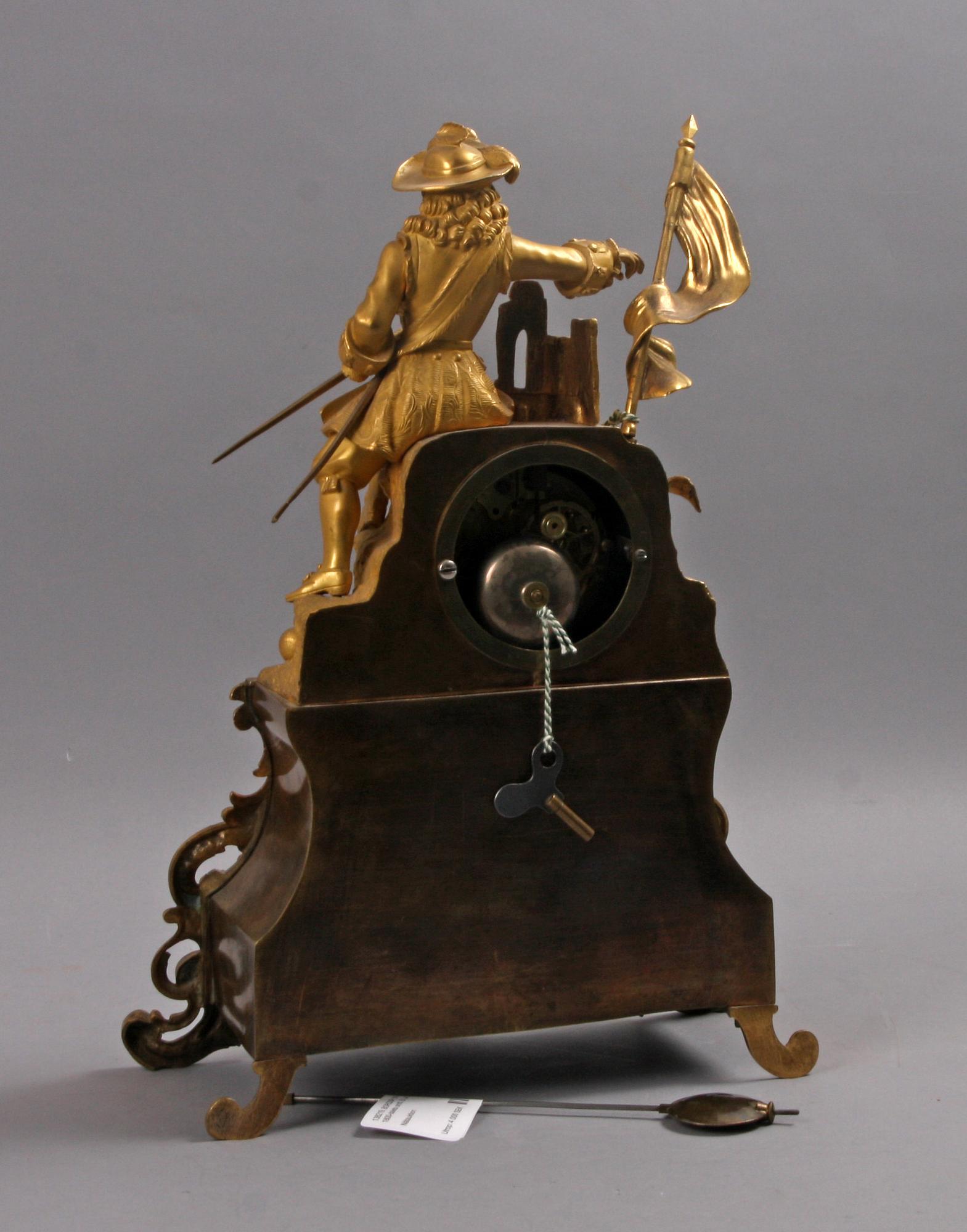 BORDSPENDYL, nyrokoko. 1800-talets snitt. B Leja, Stockholm.