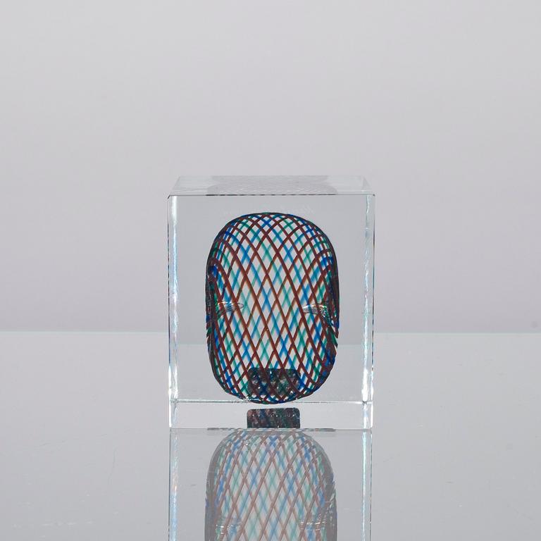 ÅRSKUB, glas, signerad Oiva Toikka, Notsjö 1994, numrerad 614/2000.