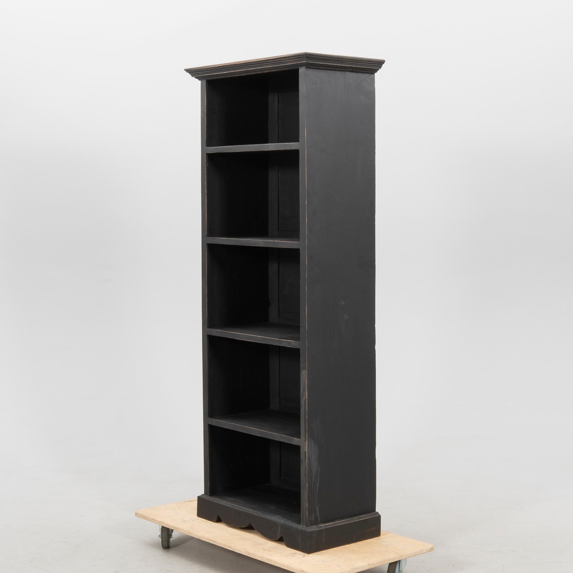 Shelf from the first half of the 20th century.