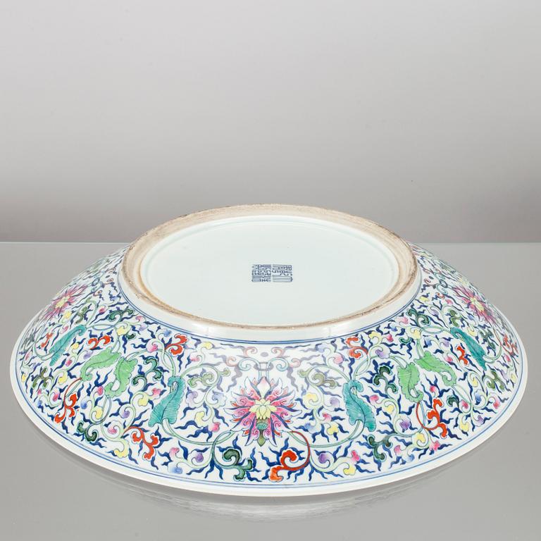 FAT, porslin, Kina 1900-talets senare hälft.