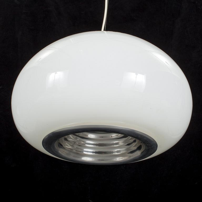 TAKLAMPA, "Black and white hanging lamp", Achille och Pier Giacomo Castiglioni, Flos, formgiven 1965.