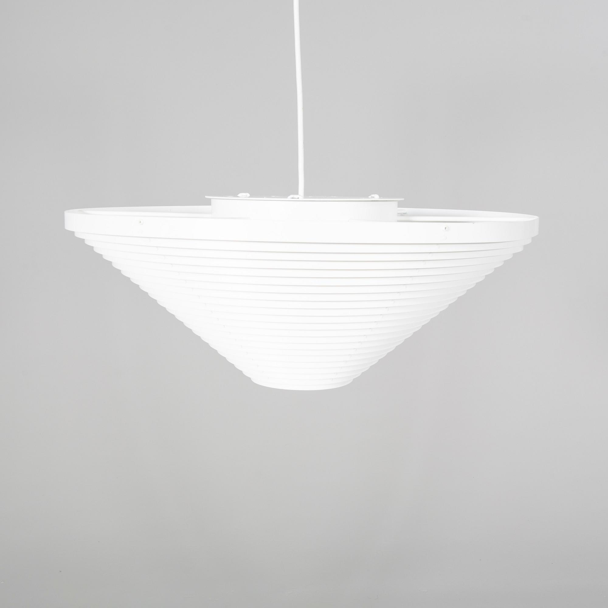 Alvar Aalto,  ceiling lamp A622A, Artek.