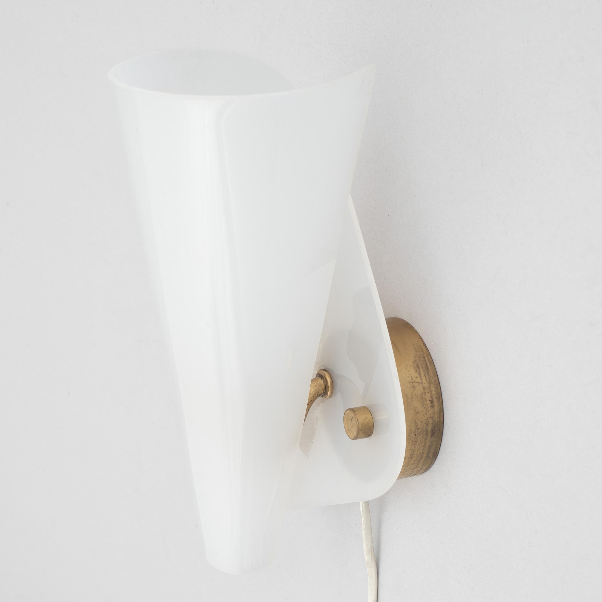 Karlskrona Lampfabrik, a model 5425 wall lamp, 1950's.