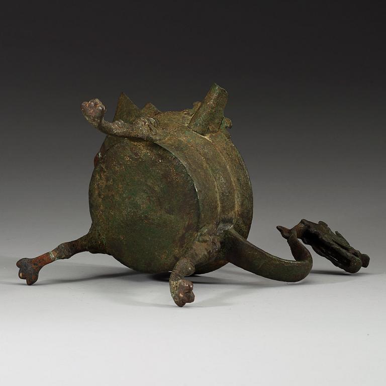 An tripod bronze vessel, presumaly Tang dynasty (618-907).