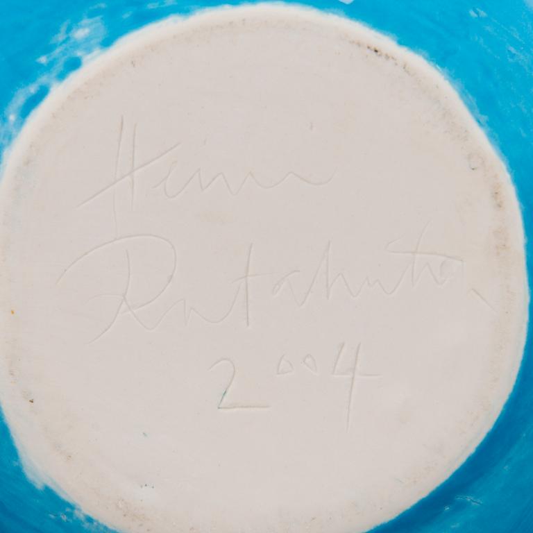 HEINI RIITAHUHTA, maljakko, posliinia, signeerattu Heini Riitahuhta 2004.