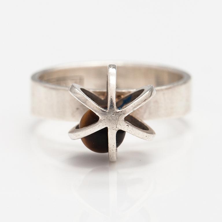 ELIS KAUPPI, A silver ring with a tiger's eye. Kupittaan kulta, Turku 1967.