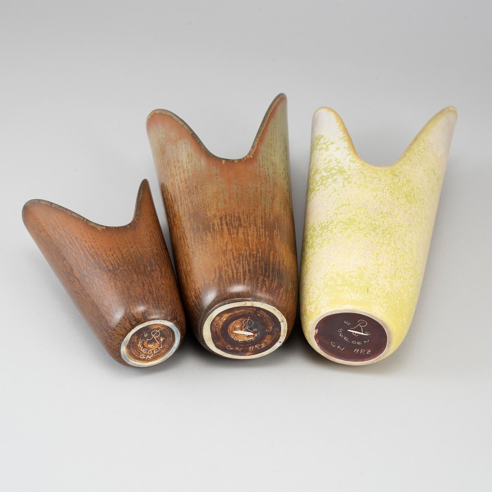 GUNNAR NYLUND, a set of three stoneware vases, Rörstrand, Sweden.