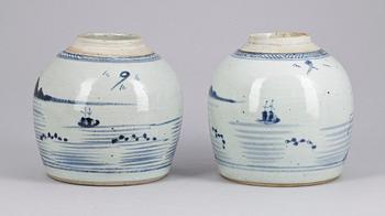 BOJANER, ett par snarlika, porslin, Kina 1800-tal.