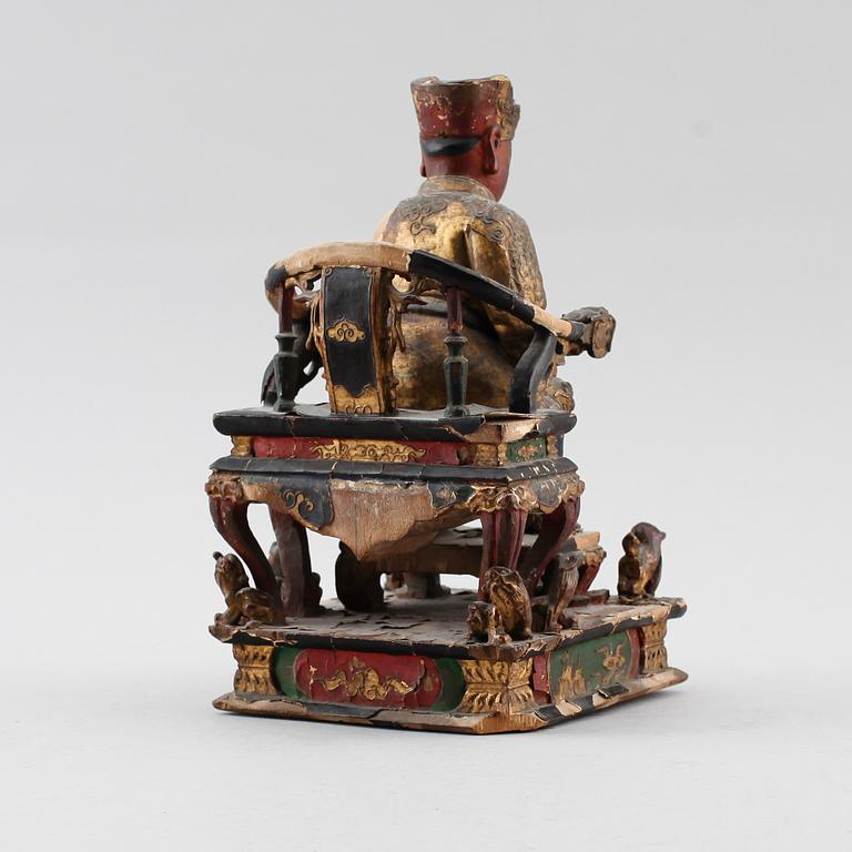 SKULPTUR, snidat trä, Kina, sannolikt 1800-tal.