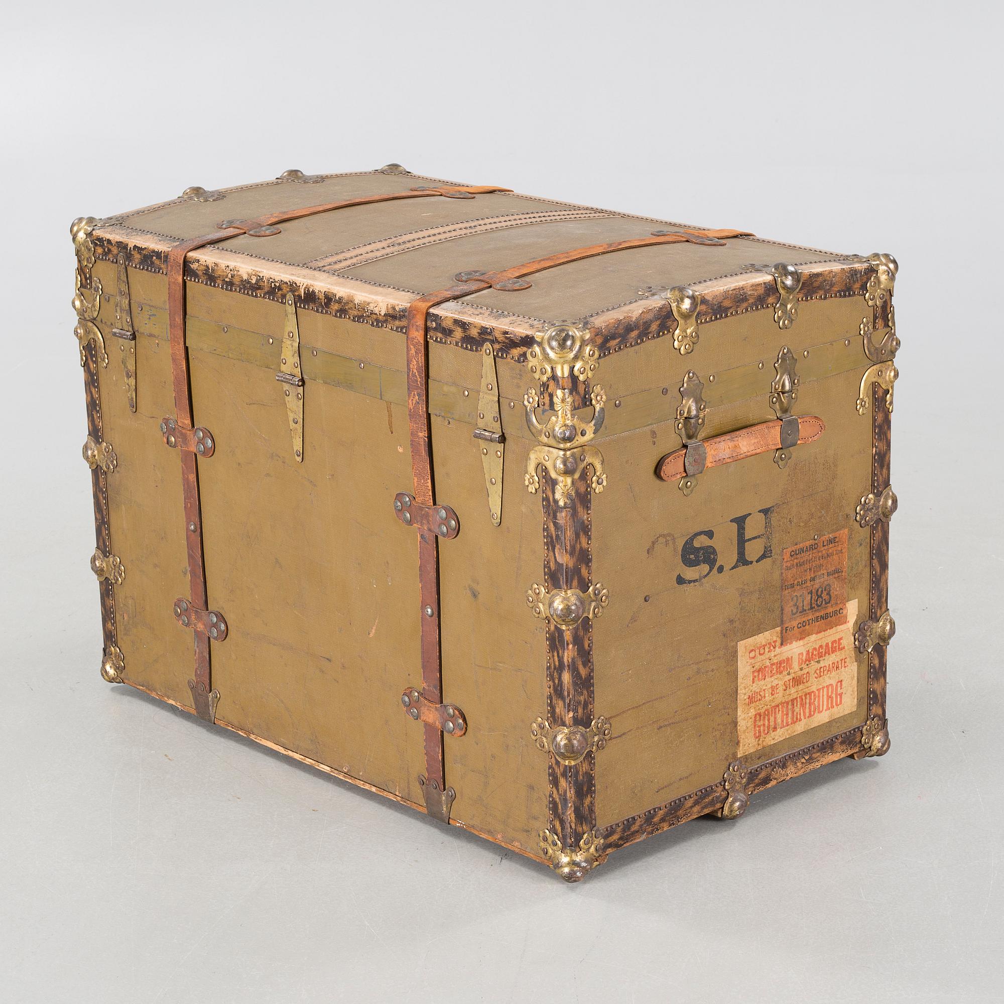 KOFFERT, omkring år 1900.