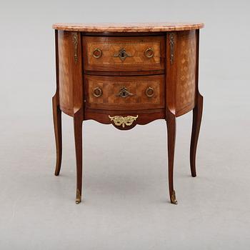 BYRÅ, Louis Seize stil, 1900-talets första hälft.