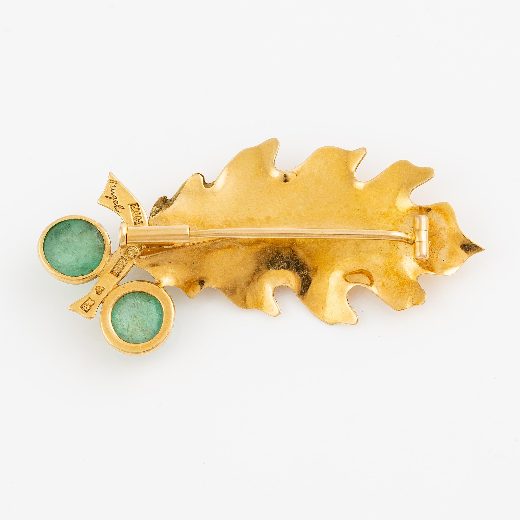 Gertrud Engel, for A. Michelsen, brooch, 18K gold with cabochon-cut emeralds.