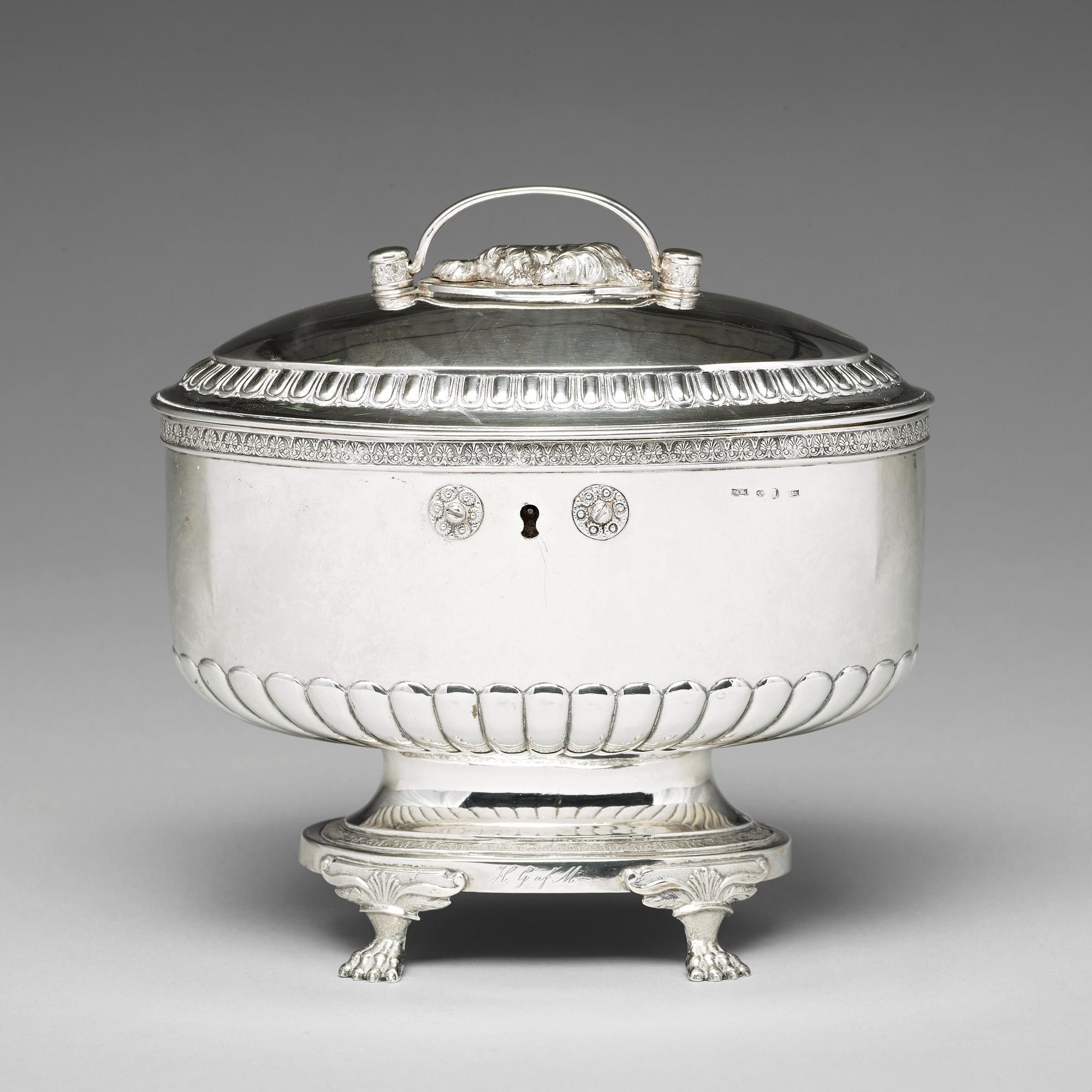 Anders Lundqvist, sockerskrin, silver, Stockholm 1826. Empire.